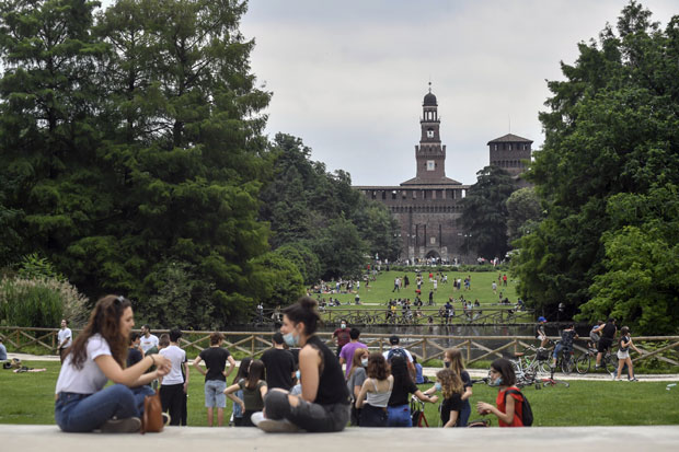 Ситуација у Италији ОПЕТ НЕИЗВЕСНА: Најављена нова ОГРАНИЧЕЊА у регионима у којима се не поштују мере